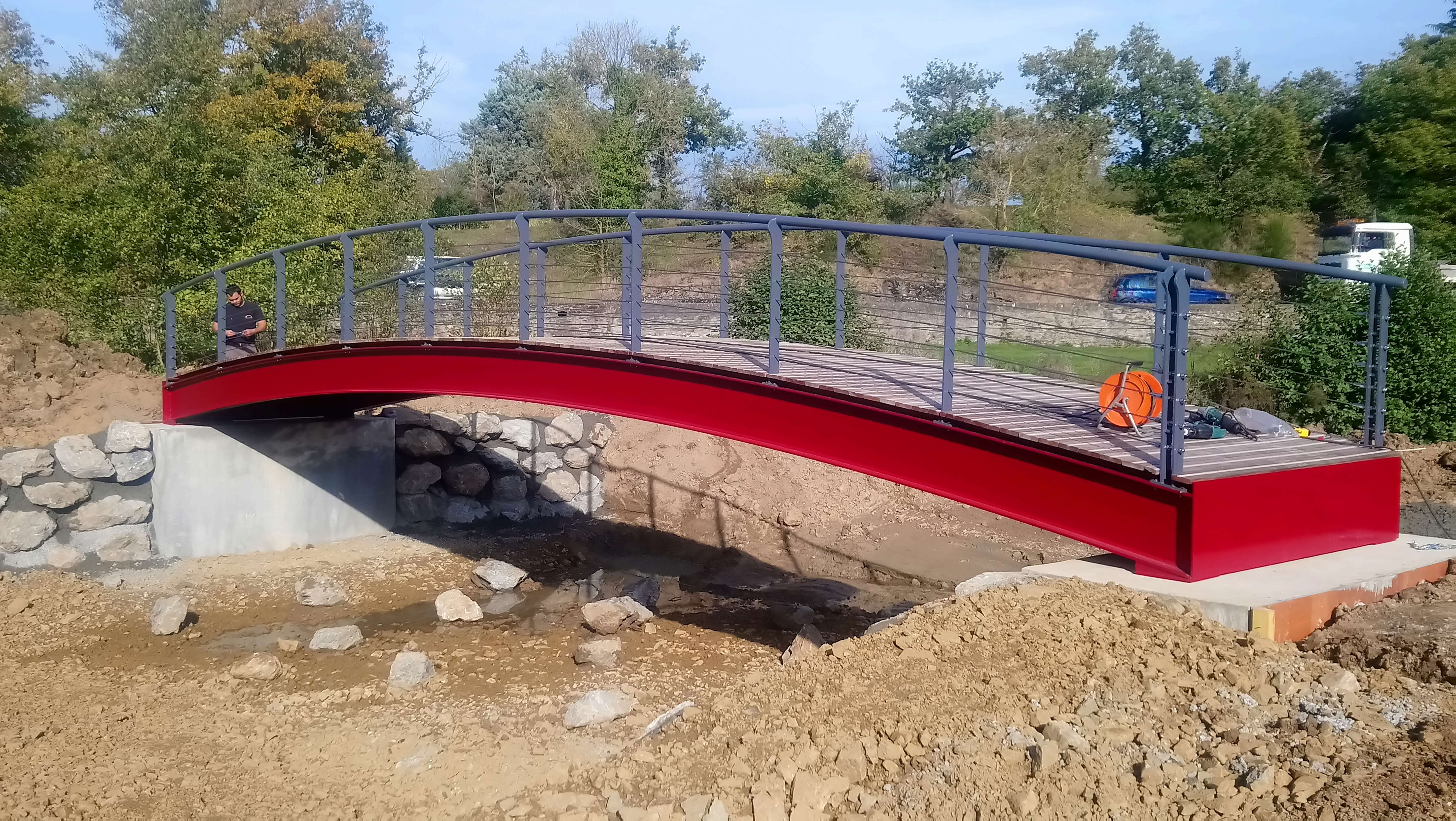 fabricant, passerelle, acier, galvanis&eacute;